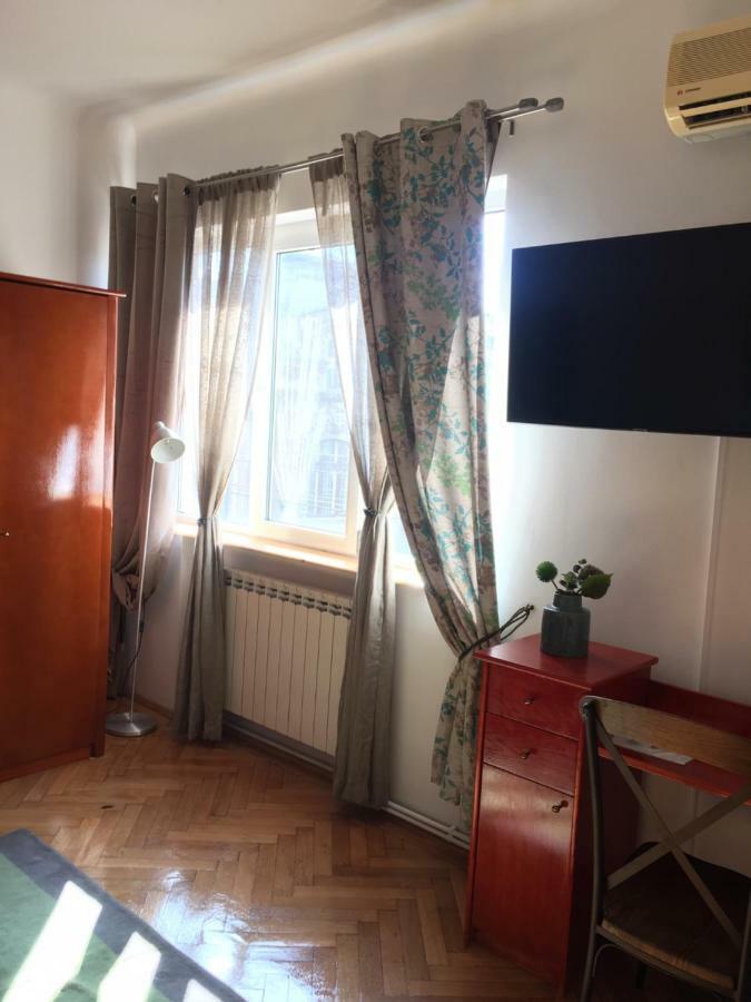 Vintage Apartment Бухарест Экстерьер фото